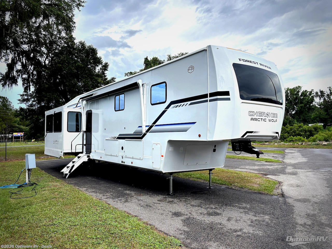 New 2026 Forest River Cherokee Arctic Wolf 3650SUITE available in Ocala, Florida