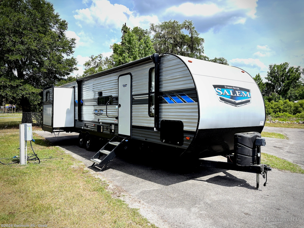 Used 2022 Forest River Salem 31KQBTS available in Ocala, Florida