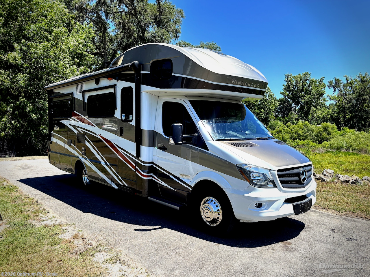 Used 2017 Winnebago View 24J available in Ocala, Florida