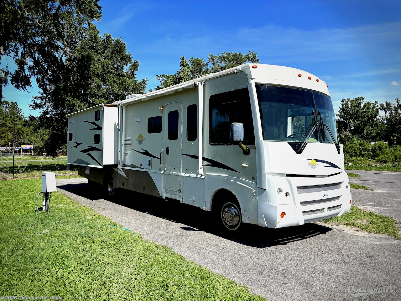 Used 2007 Itasca Sunova 35J available in Ocala, Florida