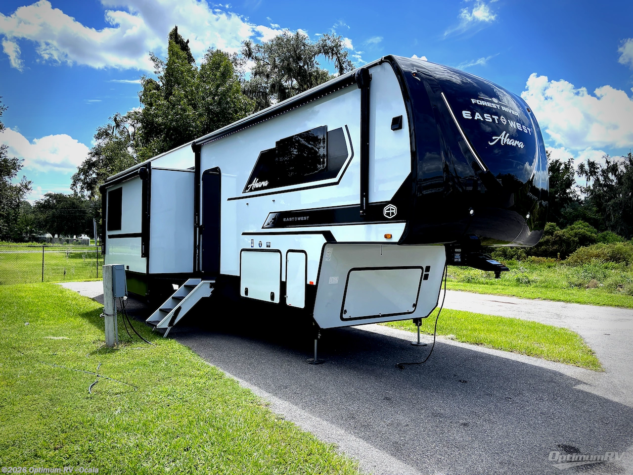 New 2027 East to West Ahara 385DS available in Ocala, Florida