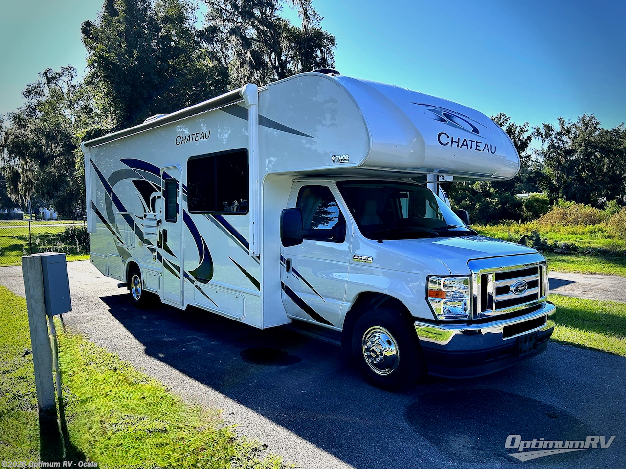 Used 2022 Four Winds  Chateau 27R available in Ocala, Florida