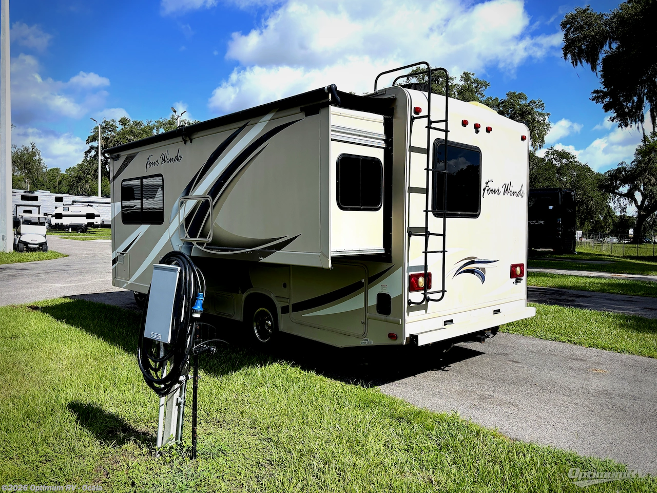 Used 2017 Thor  Four Winds 24F available in Ocala, Florida