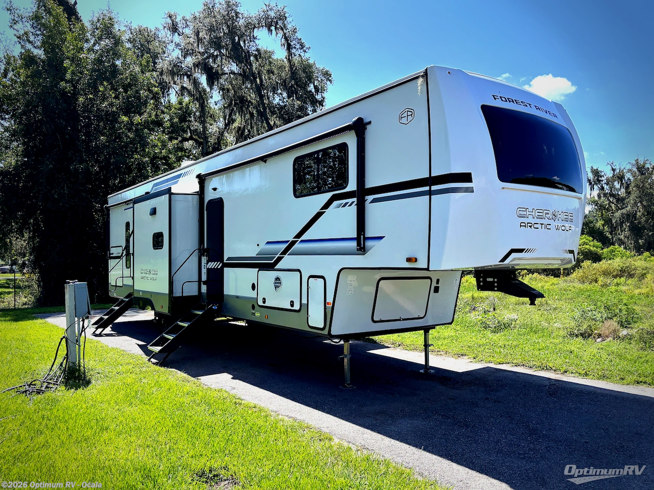 New 2025 Forest River Cherokee Arctic Wolf Suite 3750SUITE available in Ocala, Florida