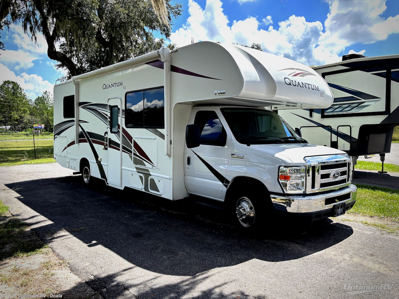 Used 2019  Thor  Quantum SE SE28 by Thor from Optimum RV - Ocala in Ocala, FL