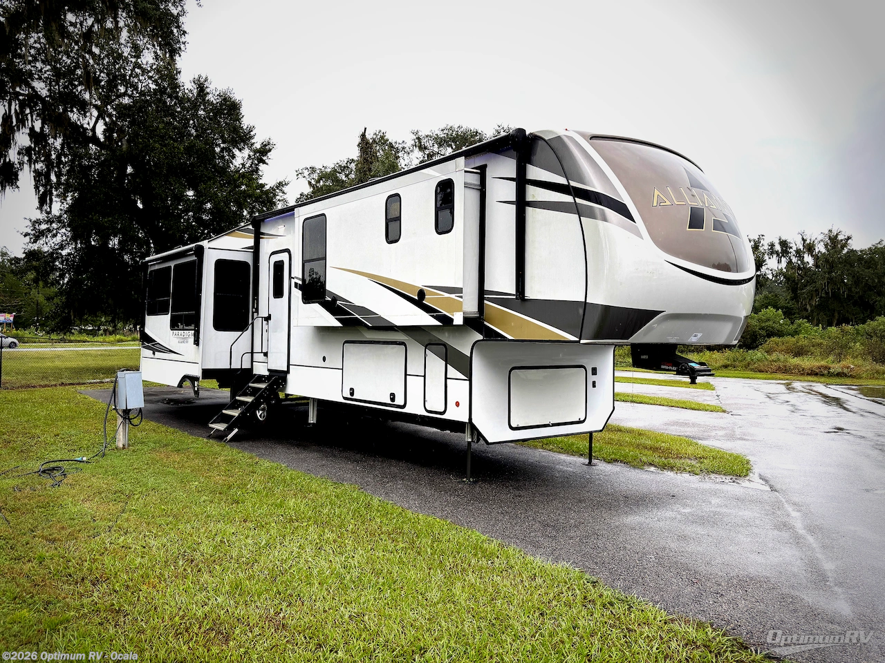 Used 2022 Skyline Alliance Paradigm 370FB available in Ocala, Florida