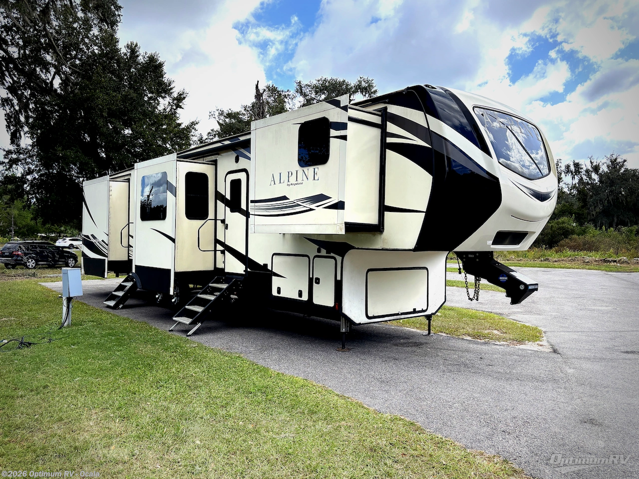 Used 2019 Keystone Alpine 3800FK available in Ocala, Florida
