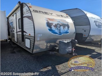 Used 2013 Forest River Cherokee Grey Wolf 27BHKS available in Selinsgrove, Pennsylvania