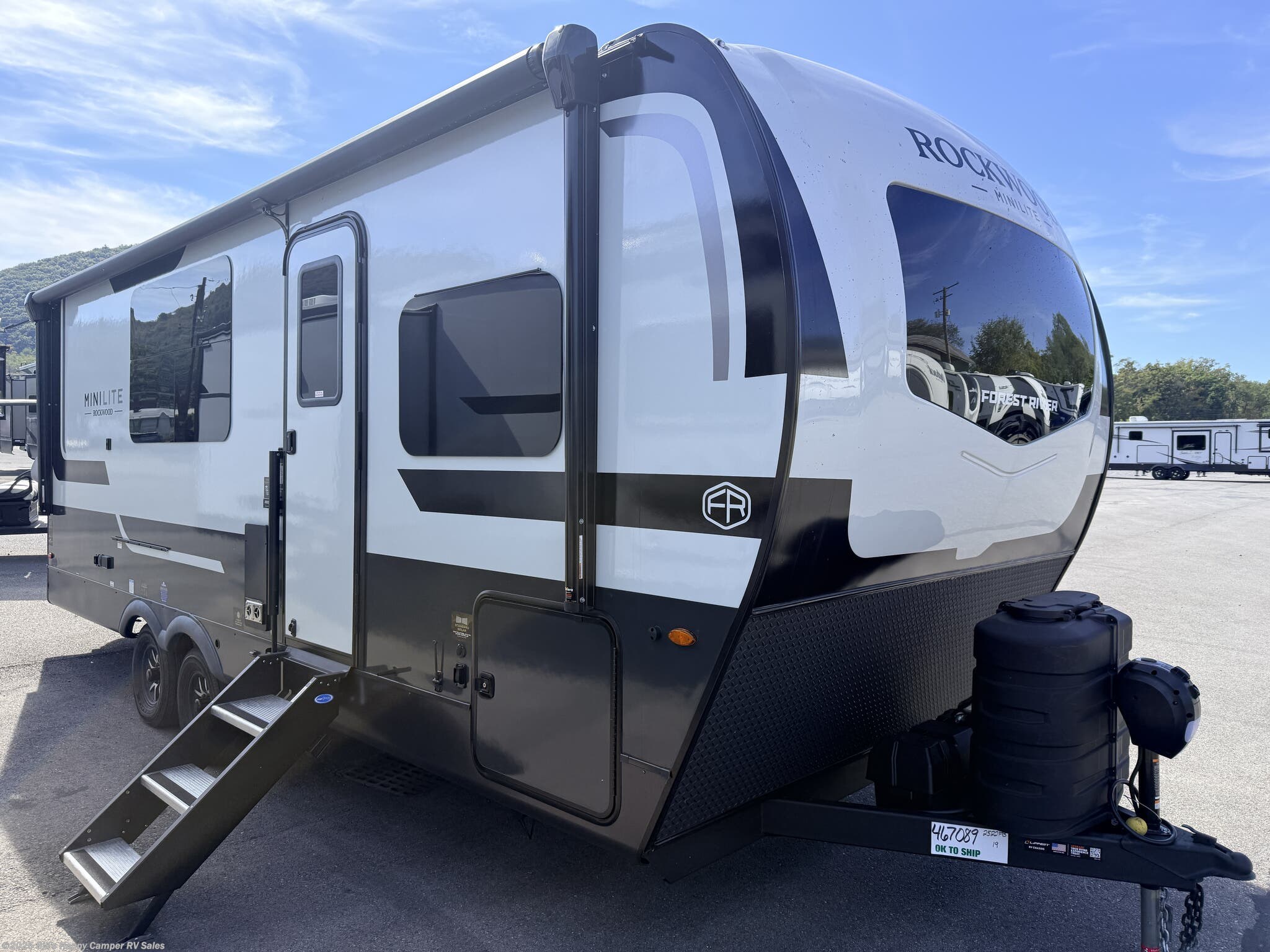 New 2026 Forest River Rockwood Mini Lite 2522FB available in Mill Hall, Pennsylvania