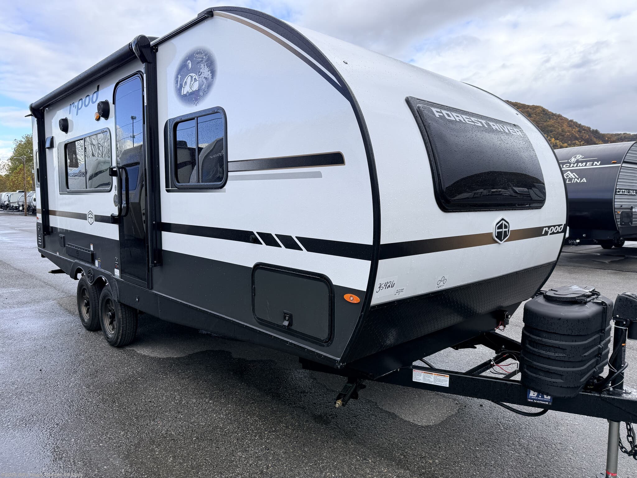 New 2026 Forest River R-Pod 205 available in Mill Hall, Pennsylvania