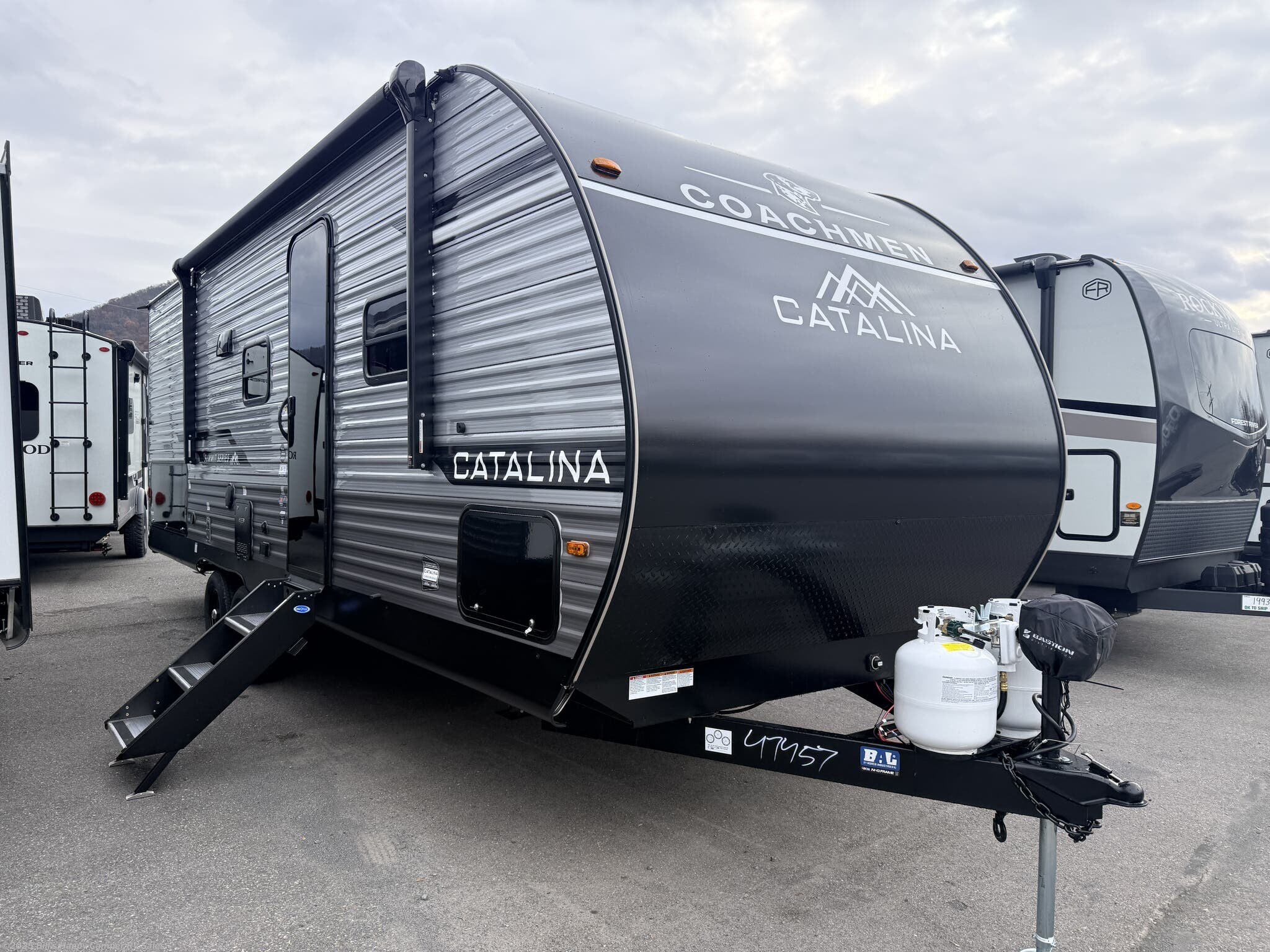 New 2026 Coachmen Catalina Summit Series 8 231BHS available in Mill Hall, Pennsylvania