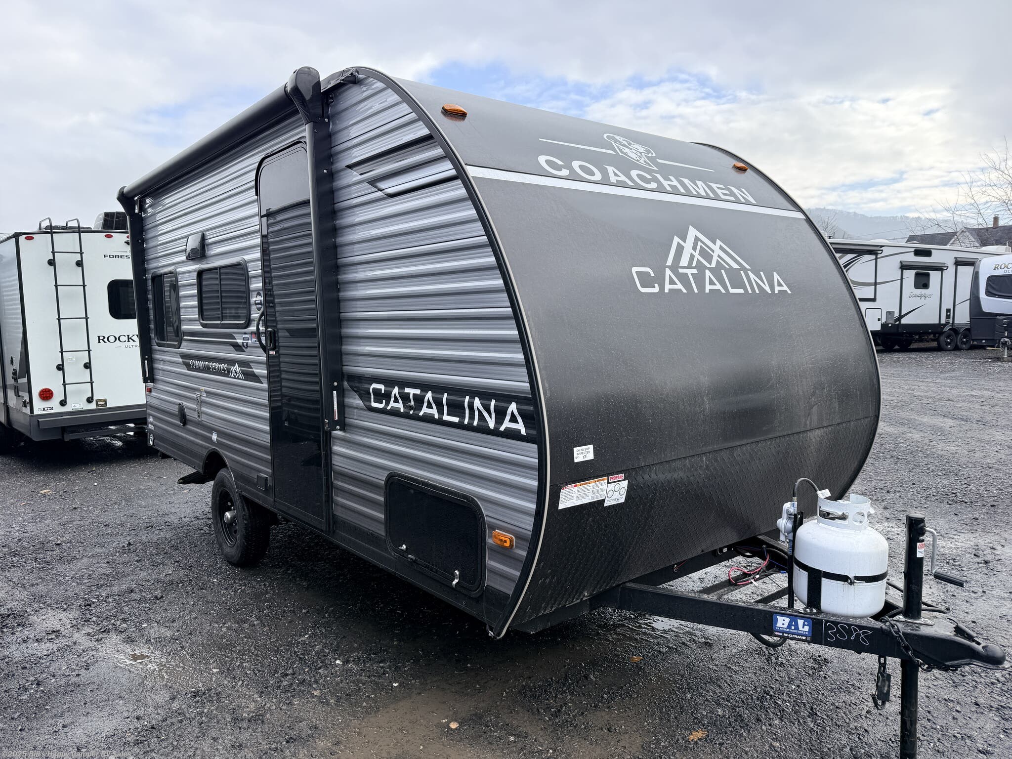 New 2026 Coachmen Catalina Summit Series 7 154RDX available in Mill Hall, Pennsylvania