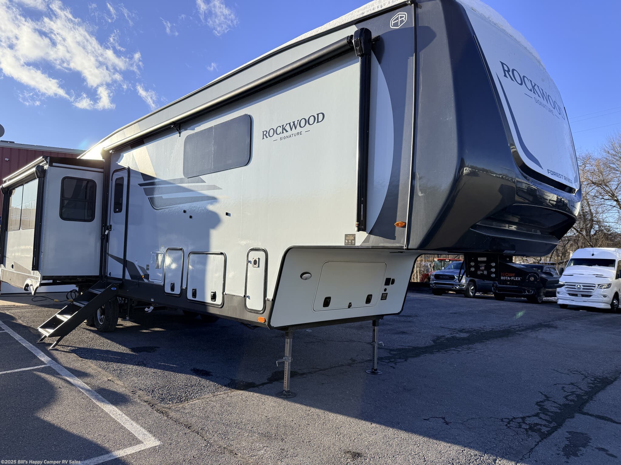 New 2026 Forest River Rockwood Signature 401SFB available in Mill Hall, Pennsylvania