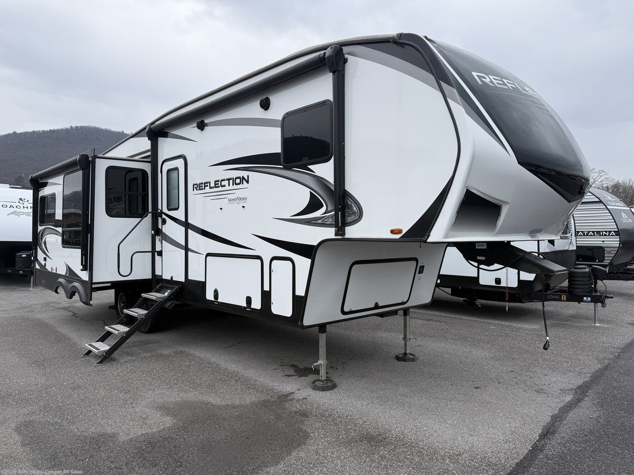 Used 2022 Grand Design Reflection 303RLS available in Mill Hall, Pennsylvania