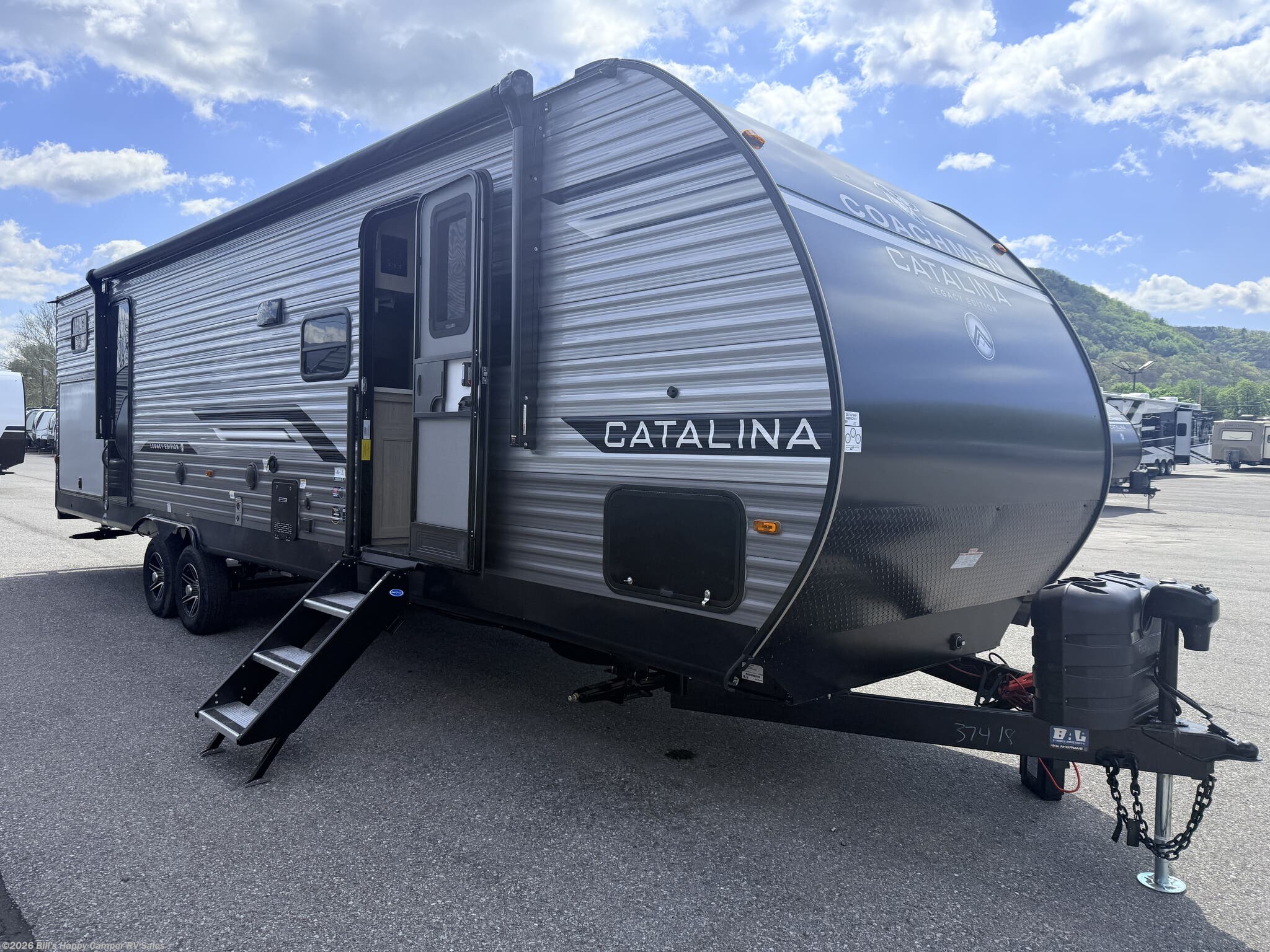New 2026 Coachmen Catalina Legacy Edition 323BHDSCK available in Mill Hall, Pennsylvania