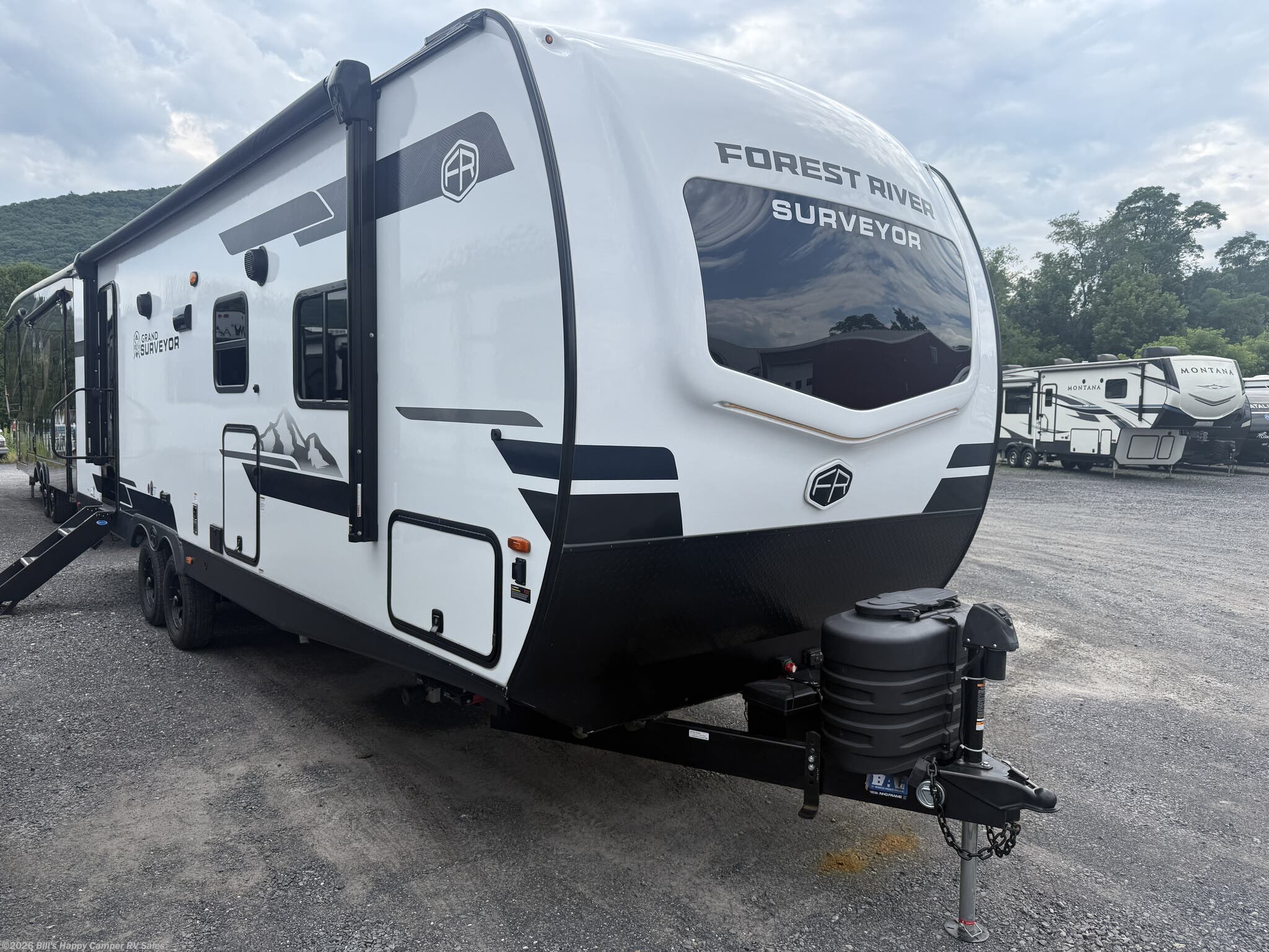 Used 2026 Forest River Grand Surveyor 267RBSS available in Mill Hall, Pennsylvania