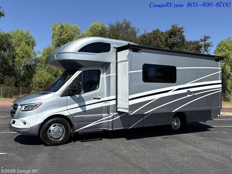 Used 2024  Winnebago View 24D by Winnebago from Conejo RV in Thousand Oaks, CA