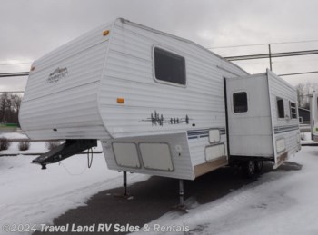 Used 2002 Gulf Stream Innsbruck  available in Houghton Lake, Michigan