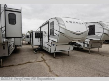 New 2024 Keystone Cougar Half-Ton 29RLISE available in Grand Rapids, Michigan