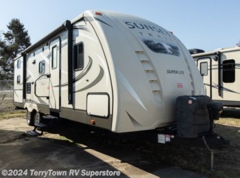 Used 2016 CrossRoads Sunset Trail Super Lite 270BH available in Grand Rapids, Michigan
