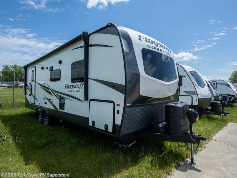 Used 2022 Forest River Flagstaff Super Lite 26RBWS available in Grand Rapids, Michigan