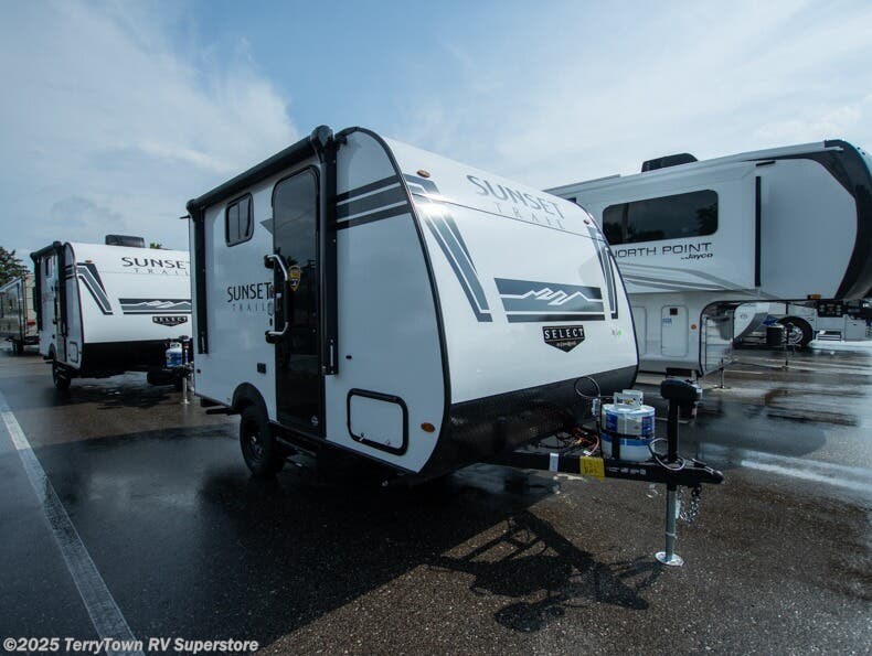 New 2026 CrossRoads Sunset Trail 13BHS available in Grand Rapids, Michigan