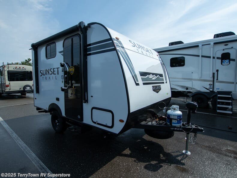 New 2026 CrossRoads Sunset Trail 13BHS available in Grand Rapids, Michigan