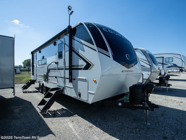 New 2026 Keystone Cougar Half-Ton 25RDS available in Grand Rapids, Michigan
