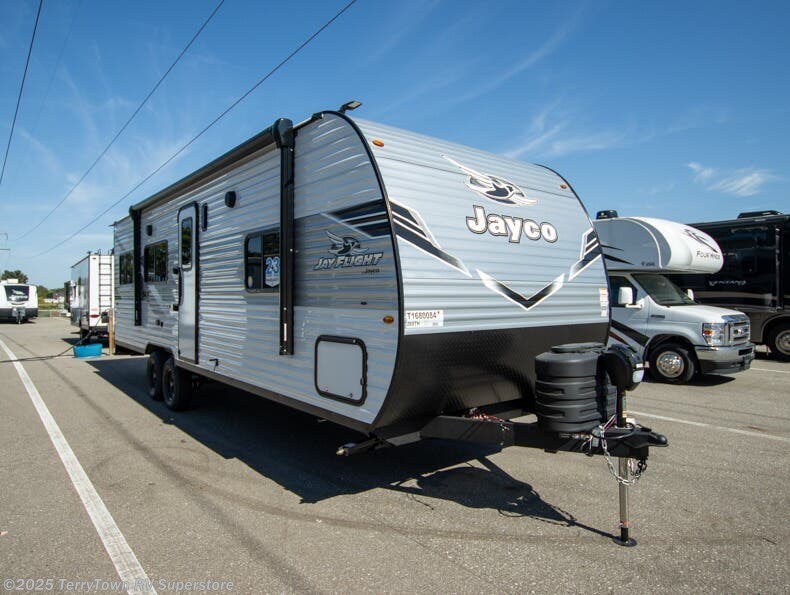 New 2026 Jayco Jay Flight SLX 265TH available in Grand Rapids, Michigan