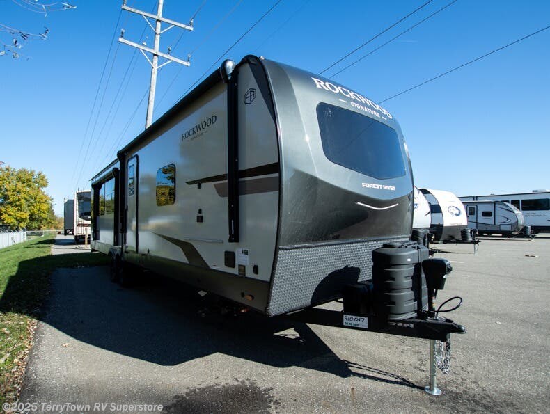 New 2026 Forest River Rockwood Signature 8337RL available in Grand Rapids, Michigan