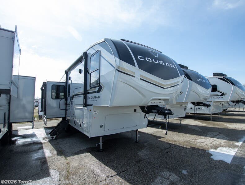 New 2026 Keystone Cougar Half-Ton 29RLI available in Grand Rapids, Michigan