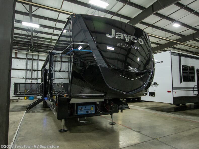 New 2026 Jayco Seismic 413 available in Grand Rapids, Michigan