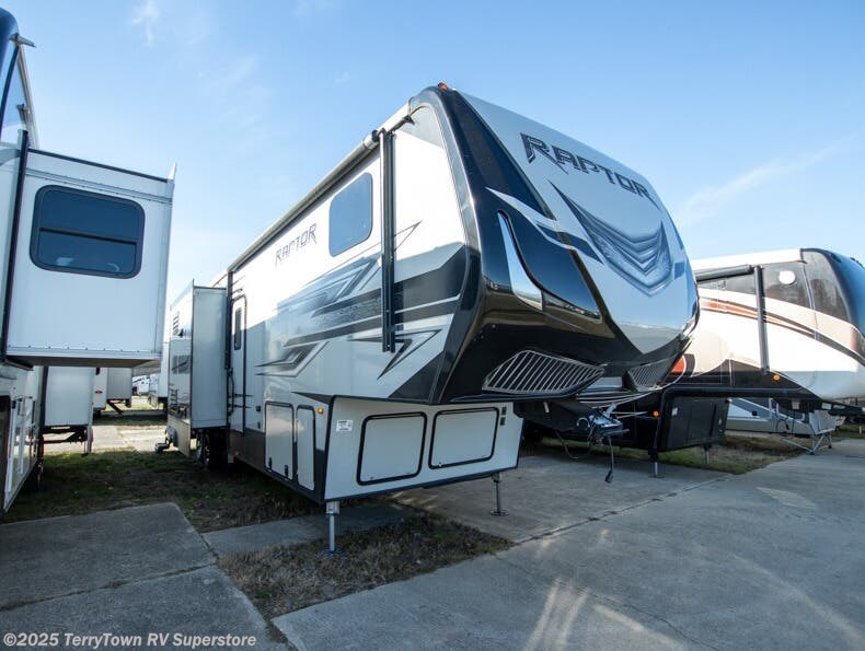 Used 2018 Keystone Raptor 362TS available in Grand Rapids, Michigan