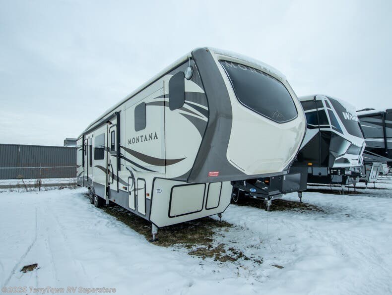 Used 2018 Keystone Montana 3820FK available in Grand Rapids, Michigan