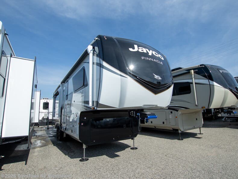New 2026 Jayco Pinnacle 32RLTS available in Grand Rapids, Michigan