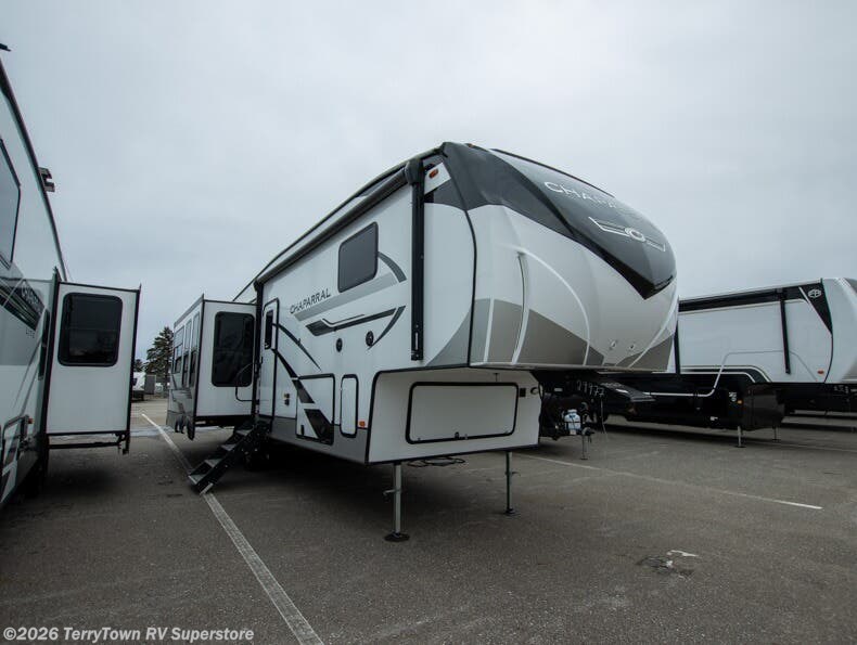 New 2023 Coachmen Chaparral 336TSIK available in Grand Rapids, Michigan