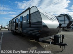 New 2026 CrossRoads Zinger ZR390DB available in Grand Rapids, Michigan