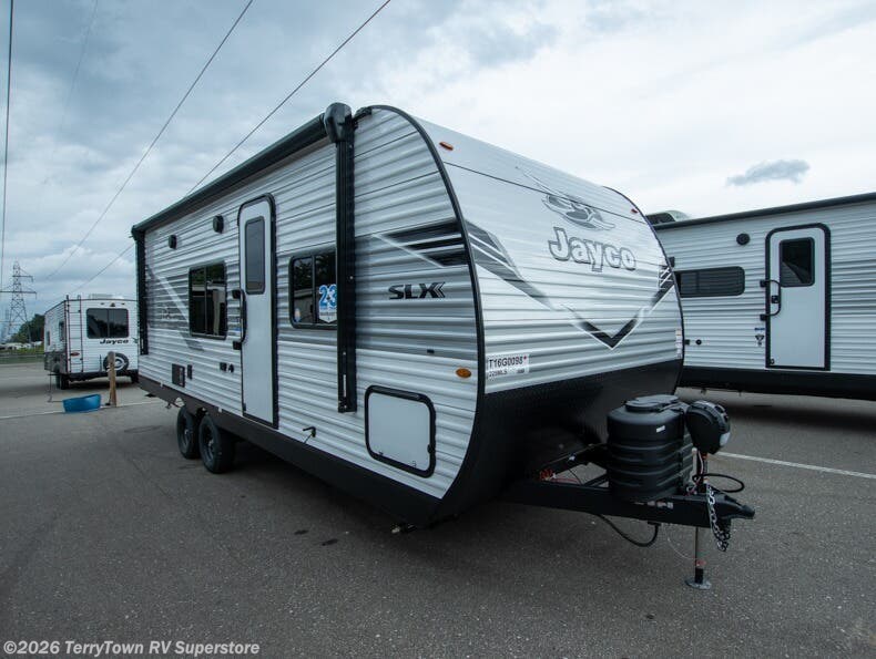 New 2026 Jayco Jay Flight SLX 225MLSW available in Grand Rapids, Michigan