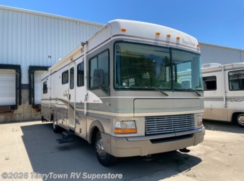 Used 2000 Fleetwood Bounder 34T available in Grand Rapids, Michigan