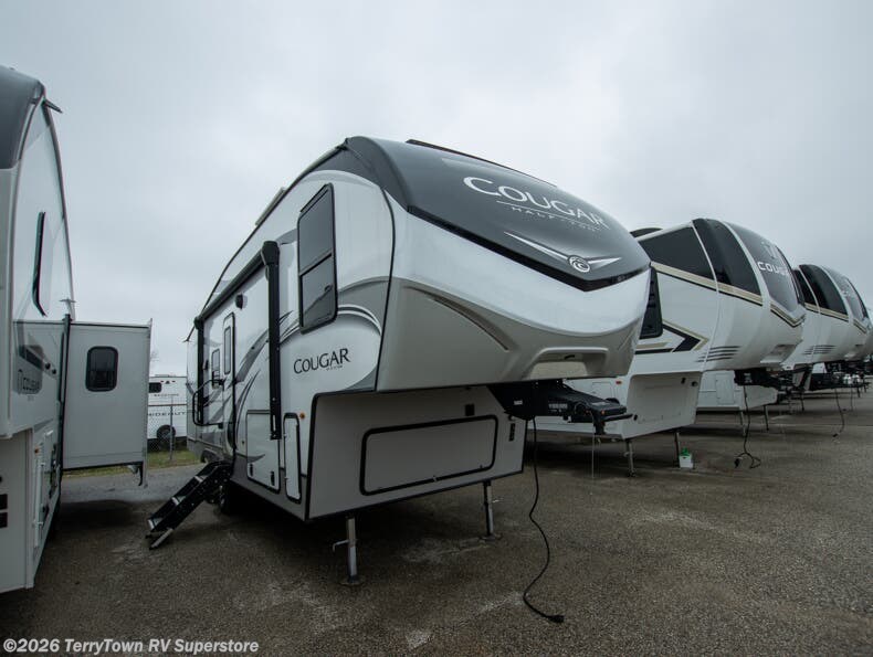 New 2023 Keystone Cougar Half-Ton 25RES available in Grand Rapids, Michigan