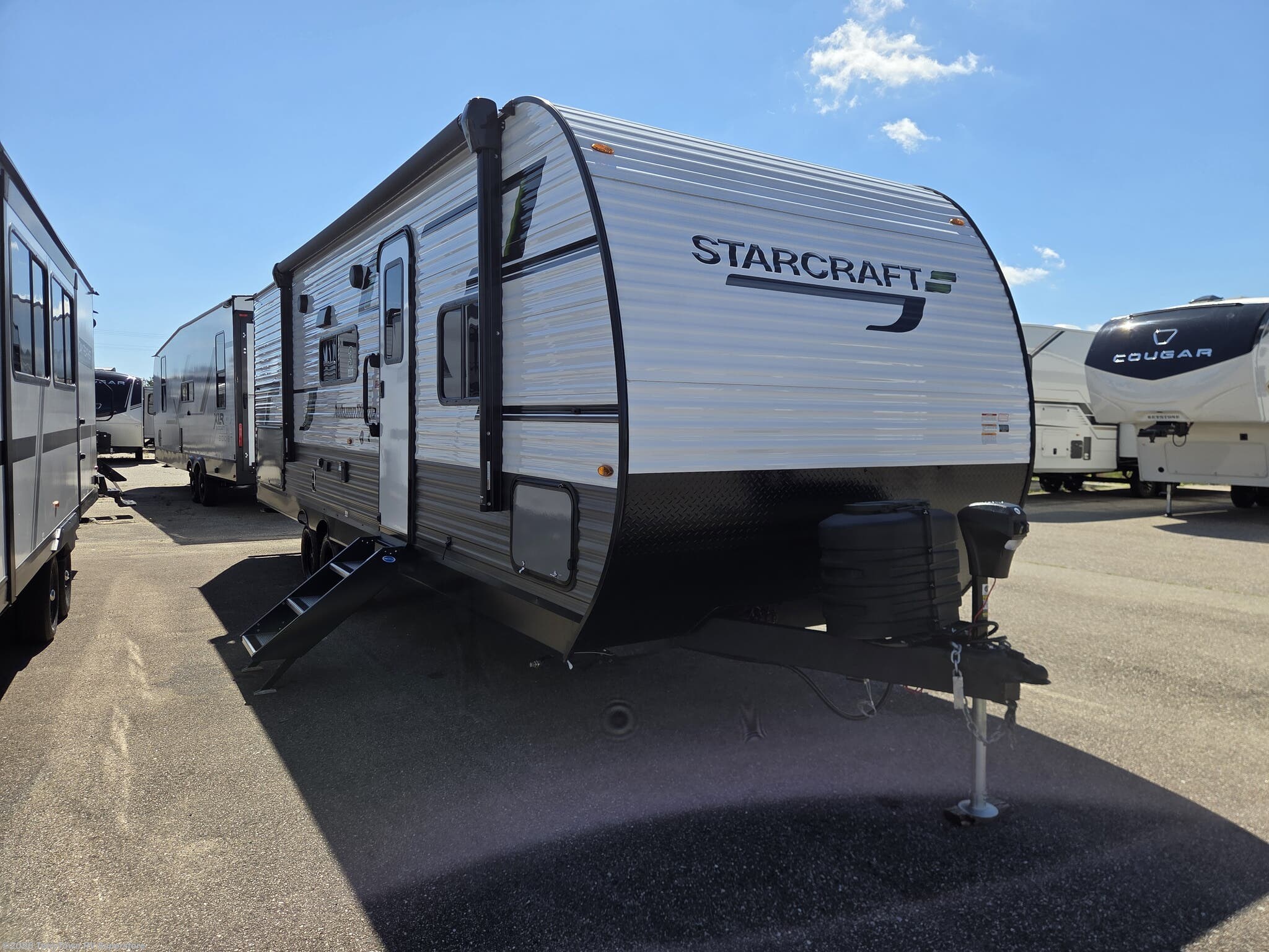 New 2026 Starcraft Autumn Ridge 26DBS available in Grand Rapids, Michigan