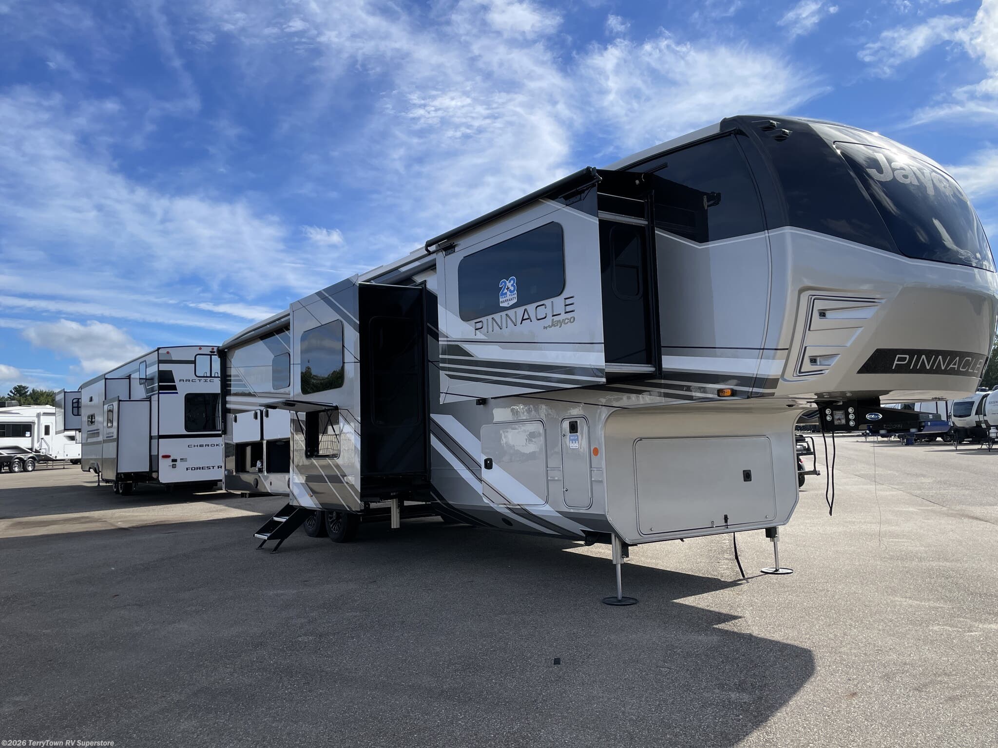 New 2027 Jayco Pinnacle 39FLOK available in Grand Rapids, Michigan