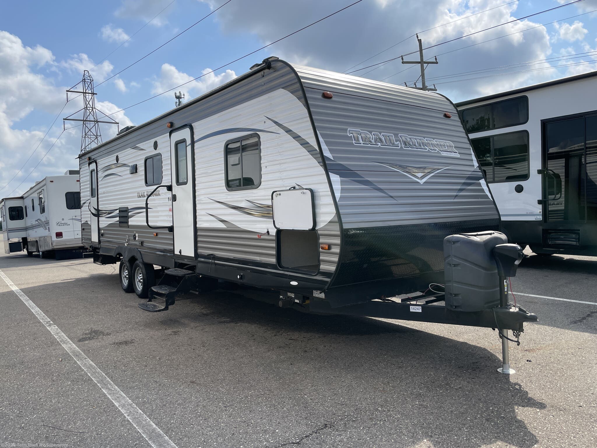Used 2016 Heartland Trail Runner TR 29 MSB available in Grand Rapids, Michigan