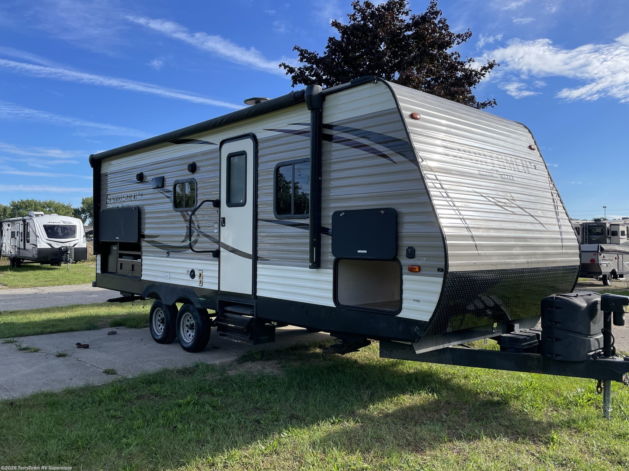 Used 2019 K-Z Sportsmen LE 231BHKLE available in Grand Rapids, Michigan