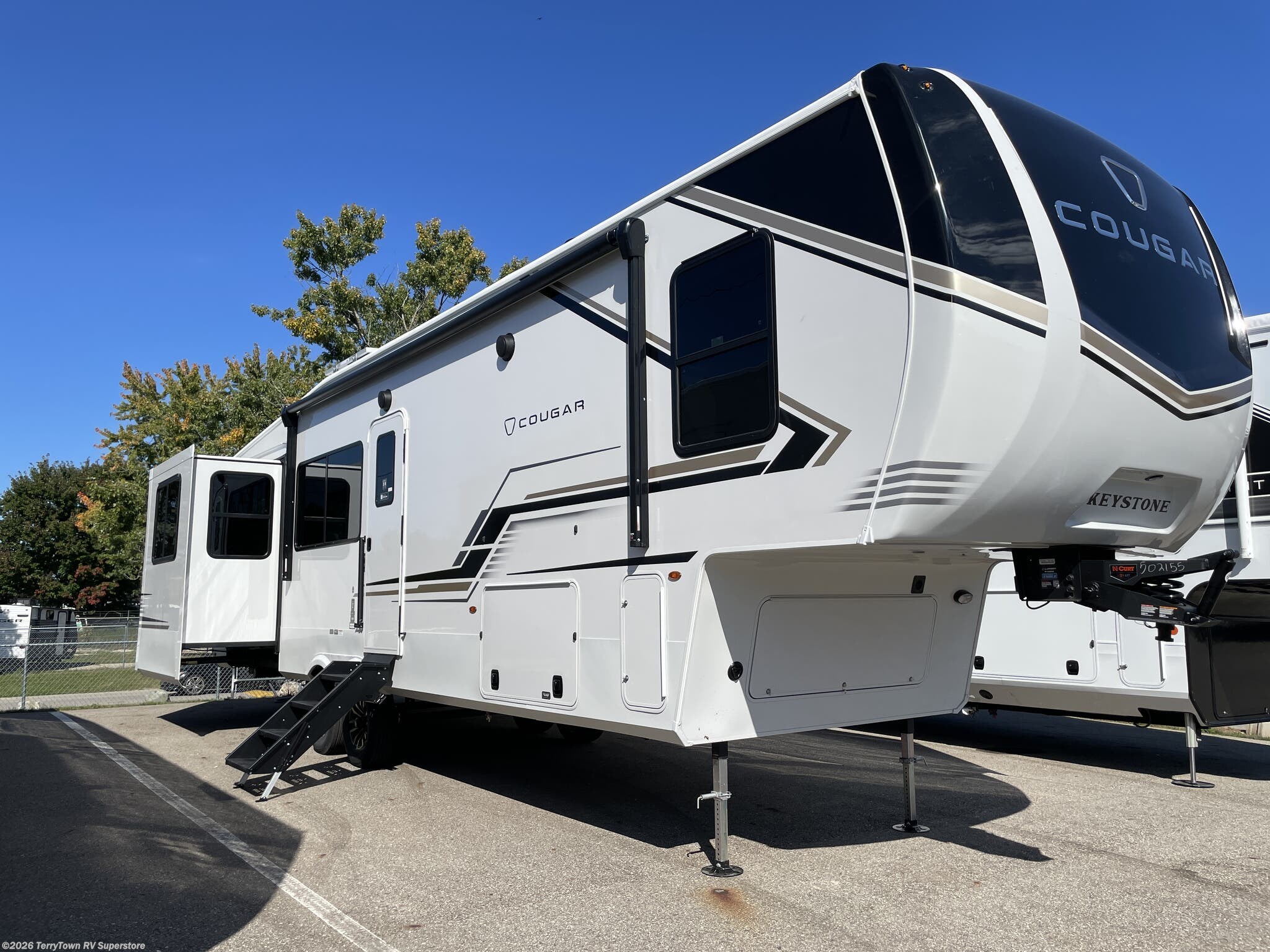 New 2027 Keystone Cougar 320RDS available in Grand Rapids, Michigan