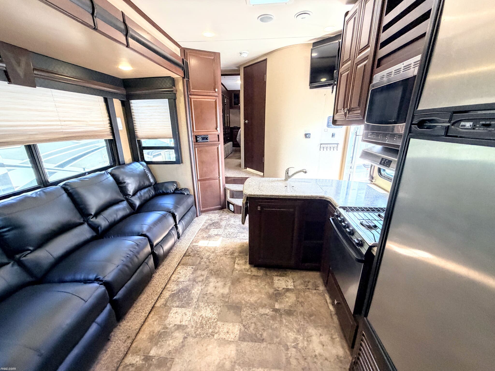 Used 2016 Dutchmen Voltage V3005 available in Mesa, Arizona