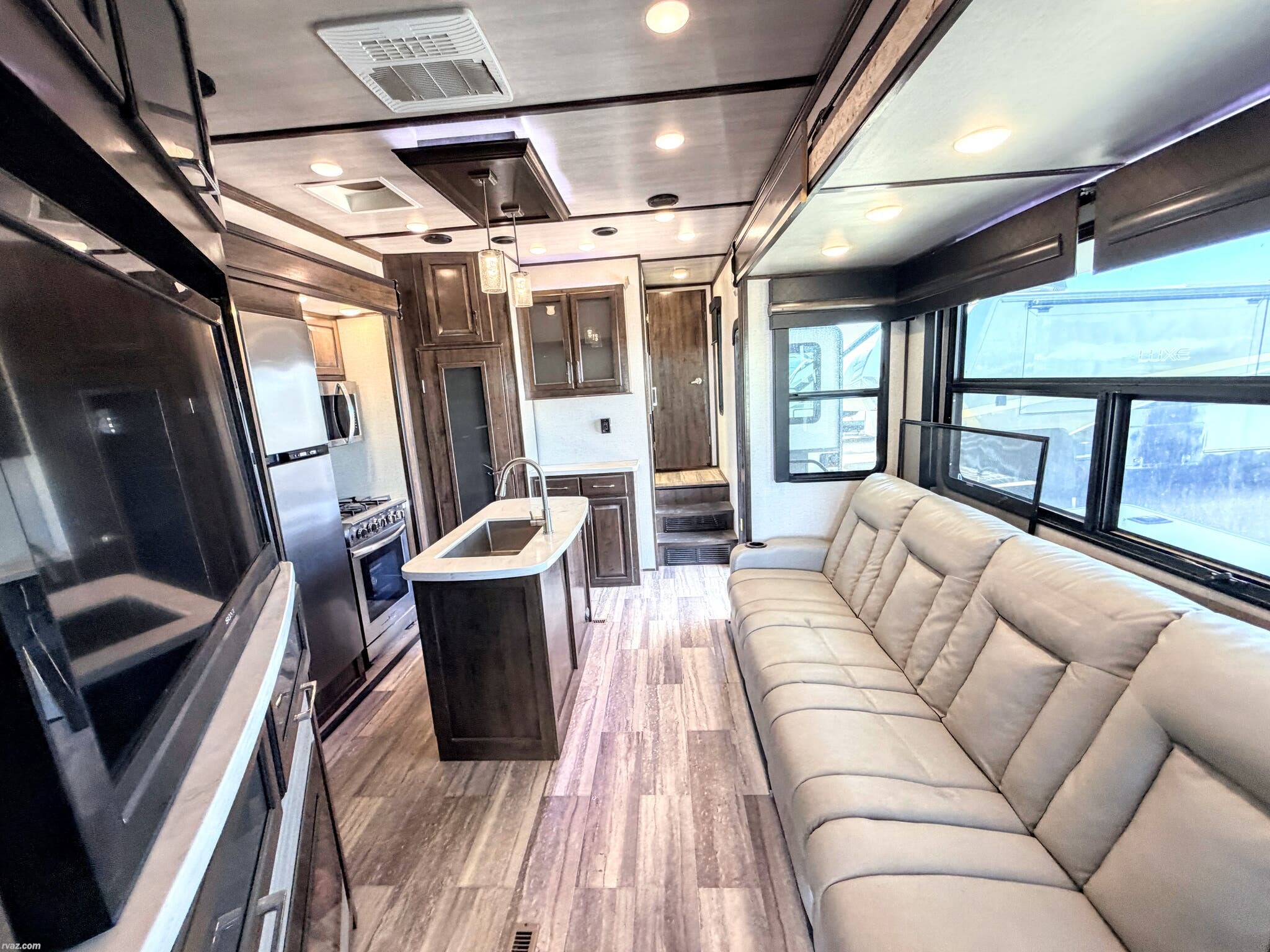 Used 2021 Dutchmen Voltage V-Series 3915 available in Mesa, Arizona