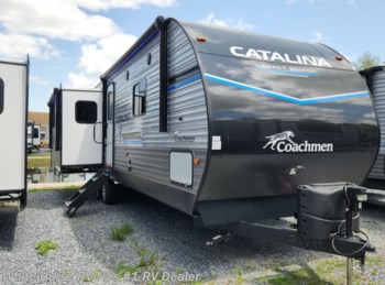 New 2023 Coachmen Catalina Legacy Edition 313RLTS available in Egg Harbor City, New Jersey