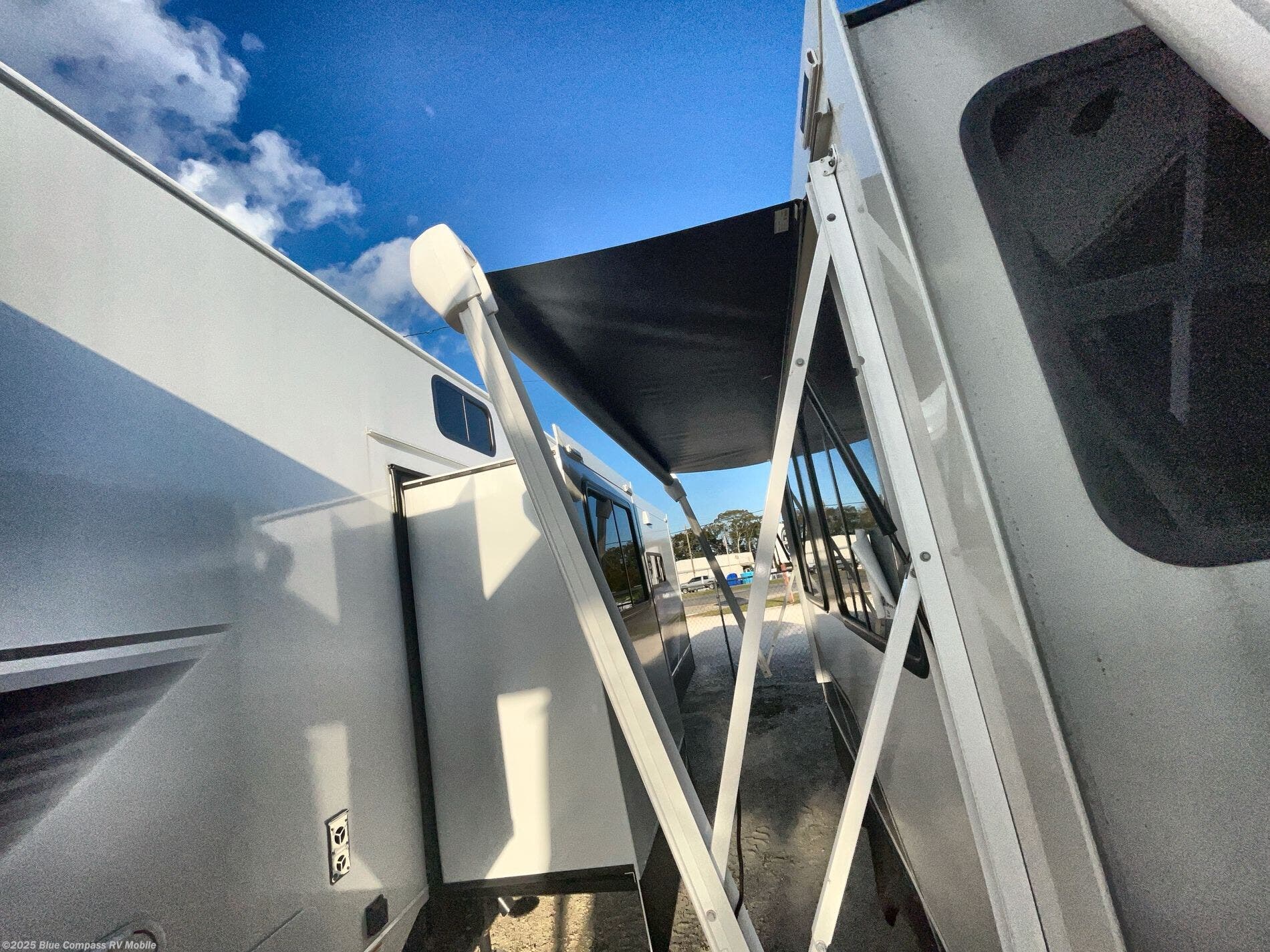 New 2025 Jayco Eagle 360DBOK available in Theodore, Alabama