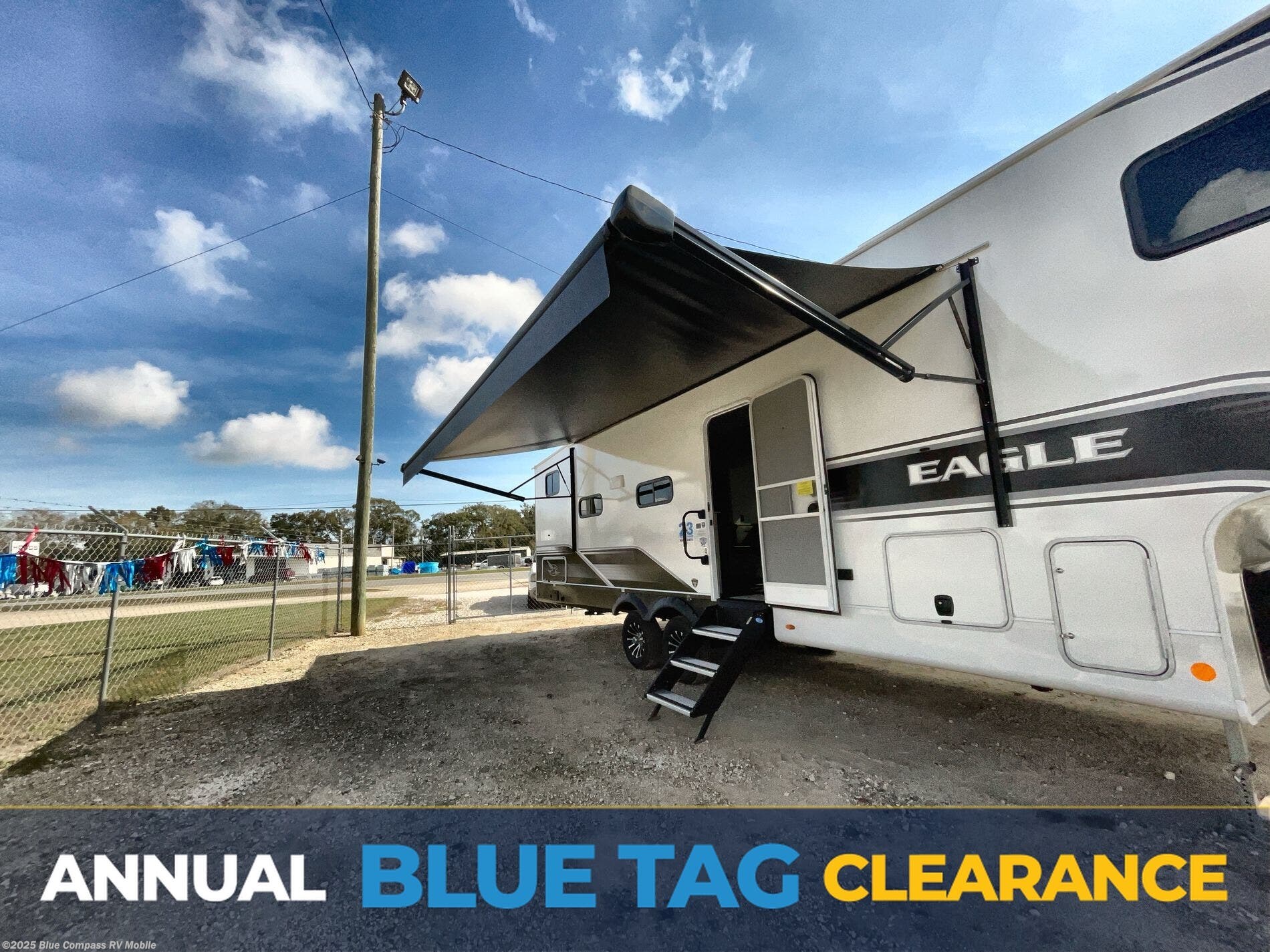 New 2025 Jayco Eagle SLE 28BHU available in Theodore, Alabama